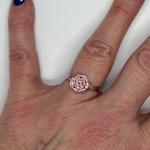 Rose Art Wire Wrap Ring - Picture 1 of 6